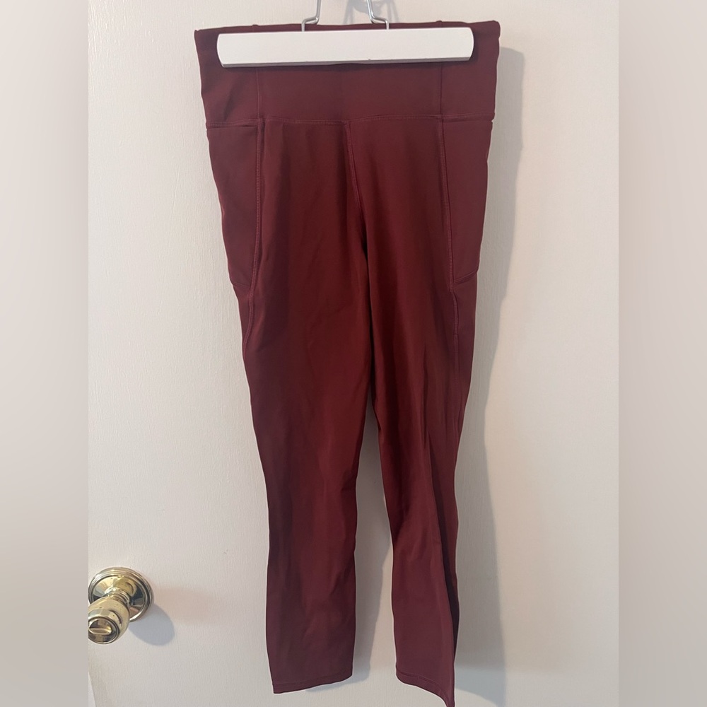 Lululemon Athletica Smokey Red High Rise Tights Leggings Cropped Pockets Size 4